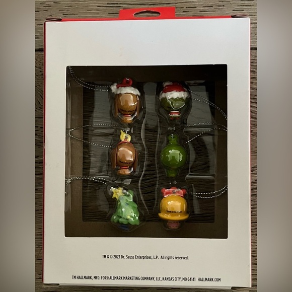 New Hallmark The Grinch set of 6 Mini Christmas Tree Ornaments - Picture 2 of 2